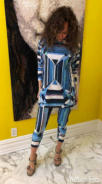 Blue Diamond Light Turtle Neck